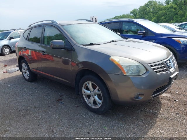 Salvage Nissan Rogue Image