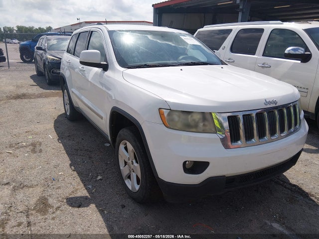 Salvage Jeep Grand Cherokee Image