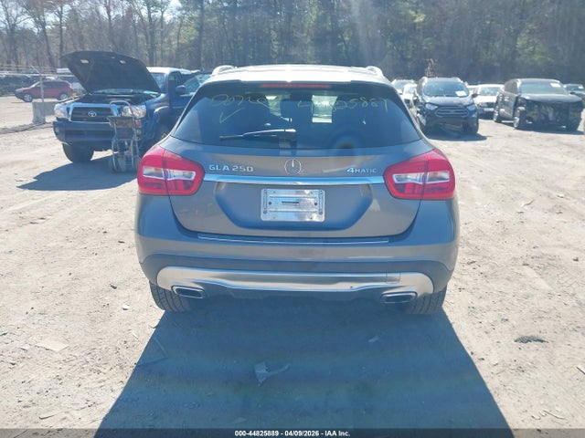 Mercedes-Benz GLA 4matic