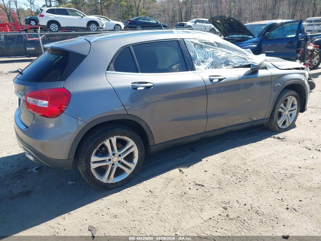Mercedes-Benz GLA 4matic