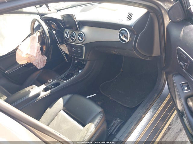 Mercedes-Benz GLA 4matic