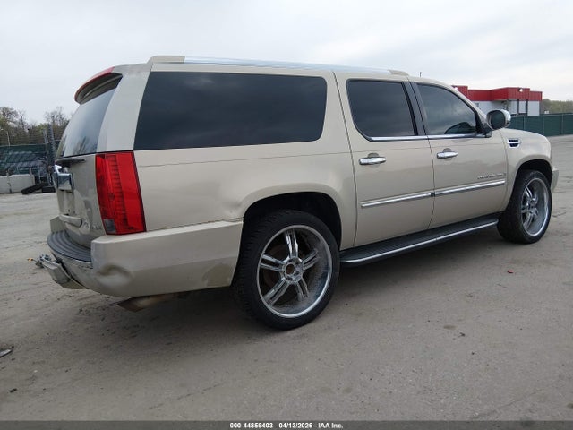 Cadillac Escalade Standard