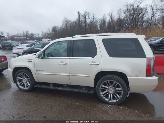 Cadillac Escalade Premium