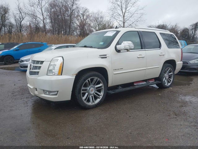 Cadillac Escalade Premium