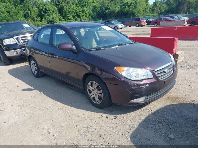 Salvage Hyundai ELANTRA Image
