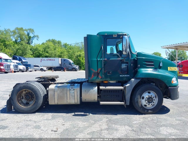 Mack 600 Cxu600