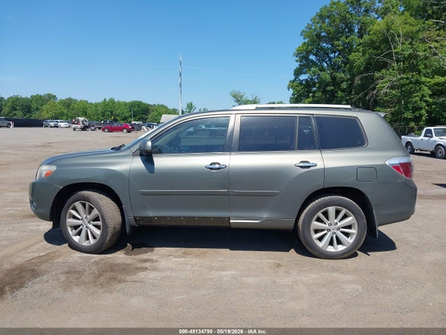 Toyota Highlander Limited V6