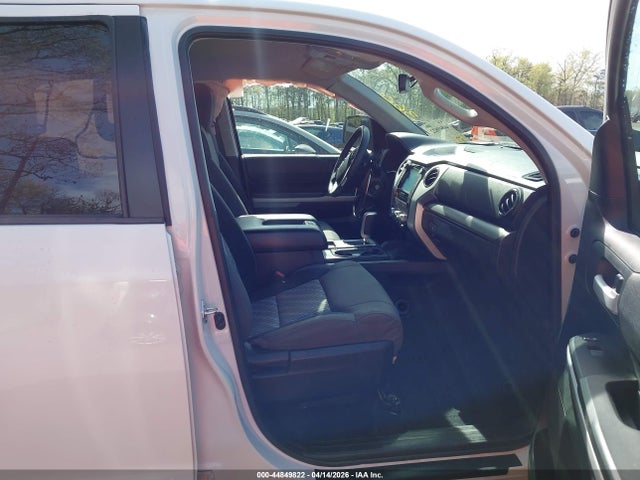 Toyota Tundra Sr5