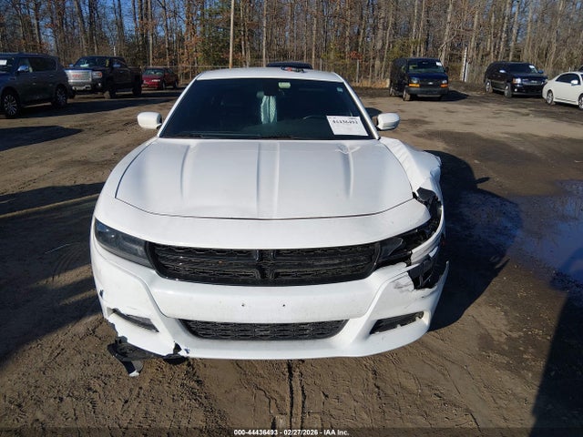 Dodge Charger Sxt Rwd