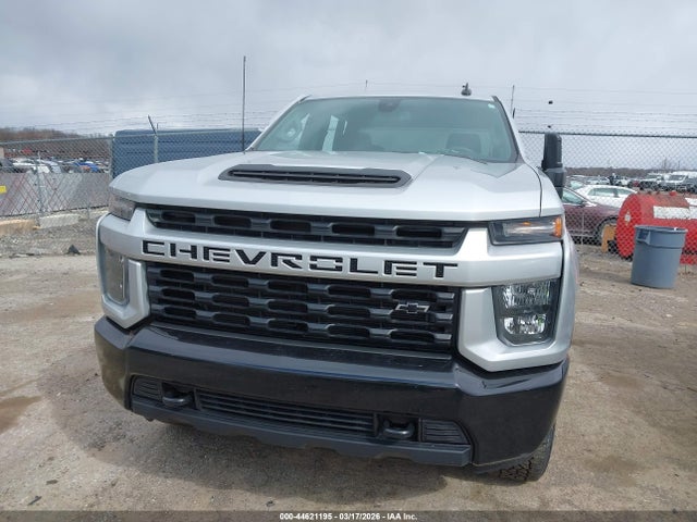 Chevrolet Silverado 2500 4wd  Standard Bed Custom