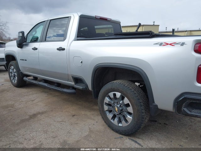 Chevrolet Silverado 2500 4wd  Standard Bed Custom