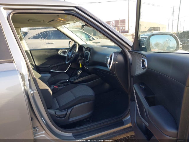 Kia Soul Lx