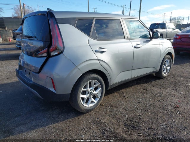 Kia Soul Lx