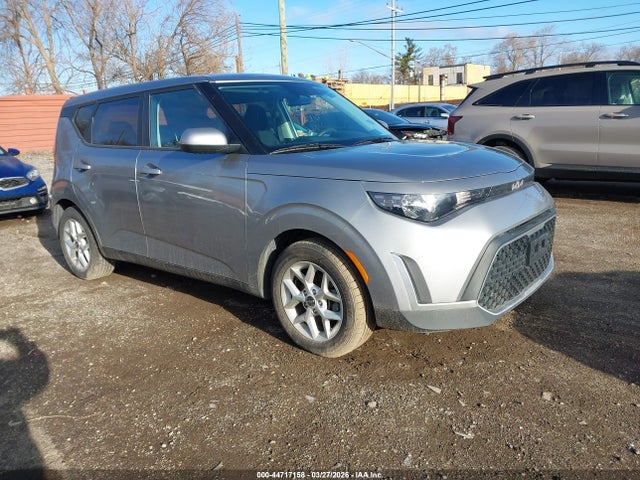 Salvage Kia Soul Image