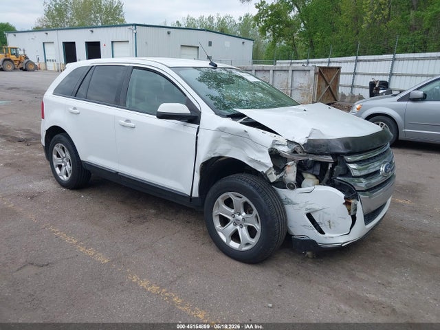 Salvage Ford Edge Image