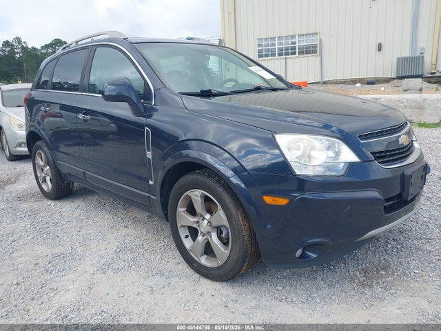 Salvage Chevrolet Captiva Image