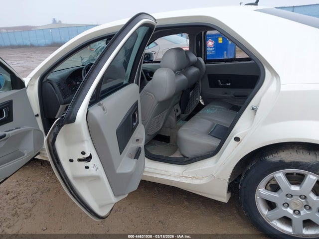 Cadillac CTS Standard