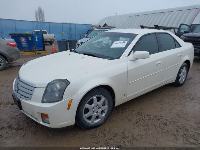 Cadillac CTS Standard