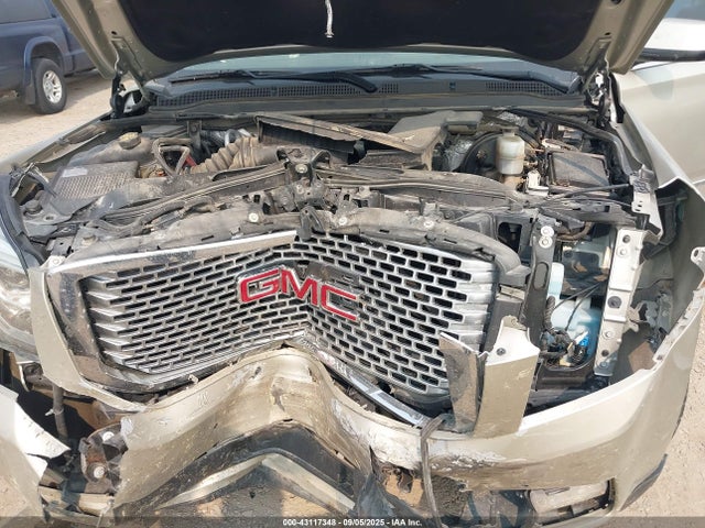 GMC Yukon Denali