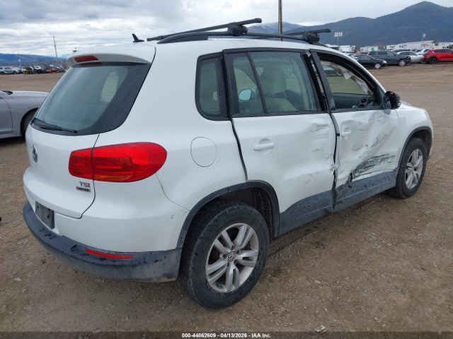 Volkswagen Tiguan S