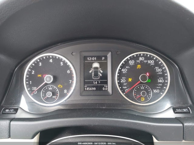 Volkswagen Tiguan S