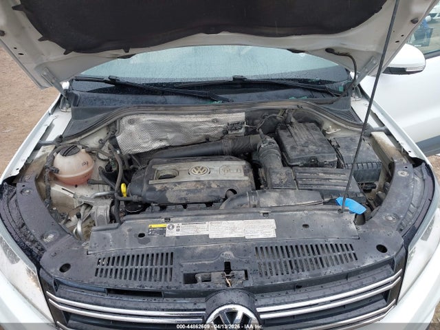 Volkswagen Tiguan S