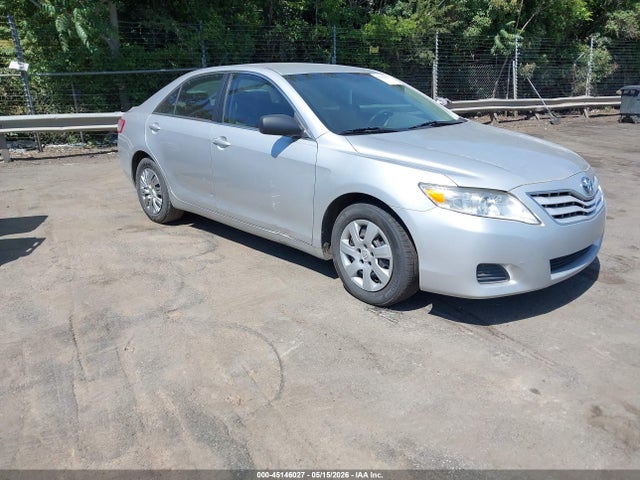 Salvage Toyota Camry Image