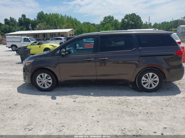 Kia Sedona Lx
