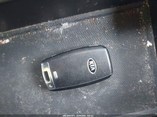 Kia Sedona Lx