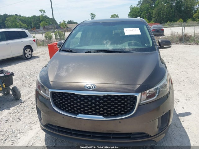 Kia Sedona Lx