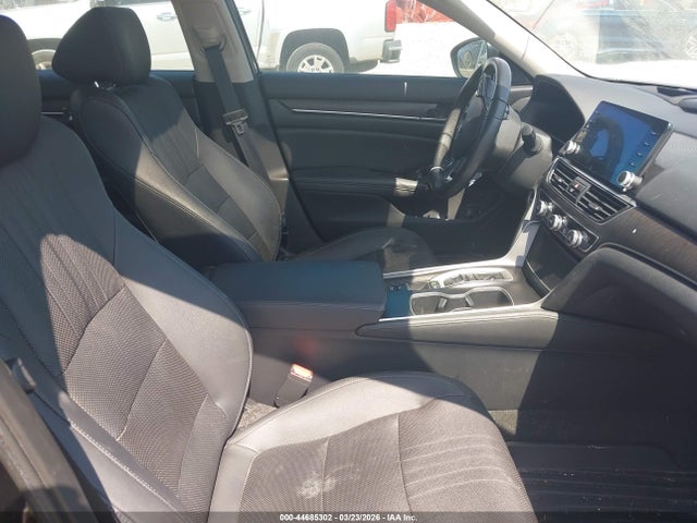 Honda Accord Touring 2.0t