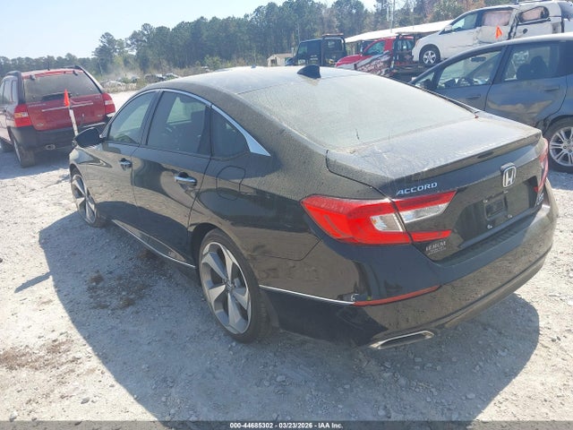 Honda Accord Touring 2.0t