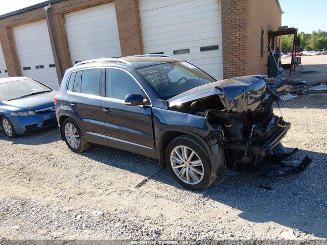 Salvage Volkswagen Tiguan Image