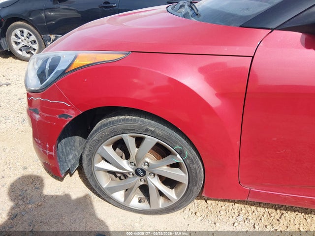 Hyundai VELOSTER