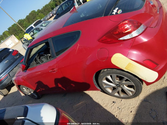 Hyundai VELOSTER