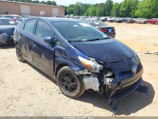 Salvage Toyota Prius Image