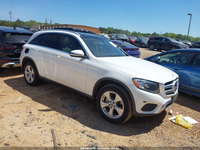 Salvage Mercedes-Benz GLC Image