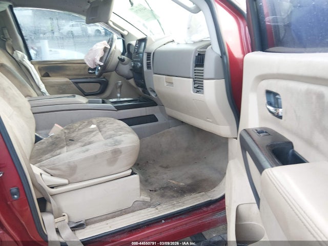 Nissan Titan Sv