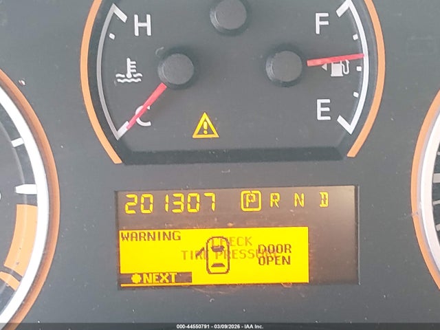 Nissan Titan Sv