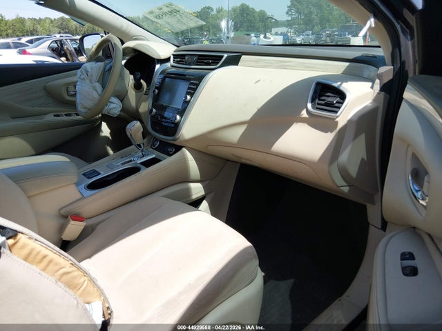 Nissan Murano Sv