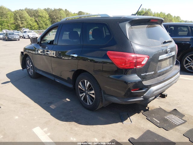 Nissan Pathfinder S