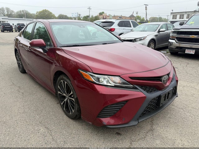 Salvage Toyota Camry Image