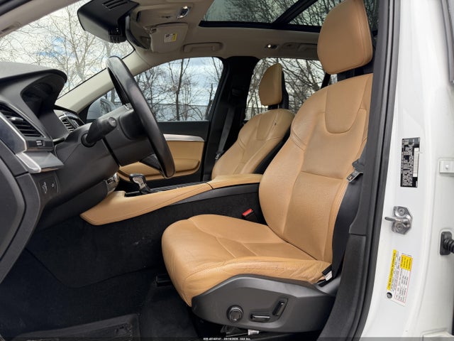 Volvo XC90 T5 Momentum