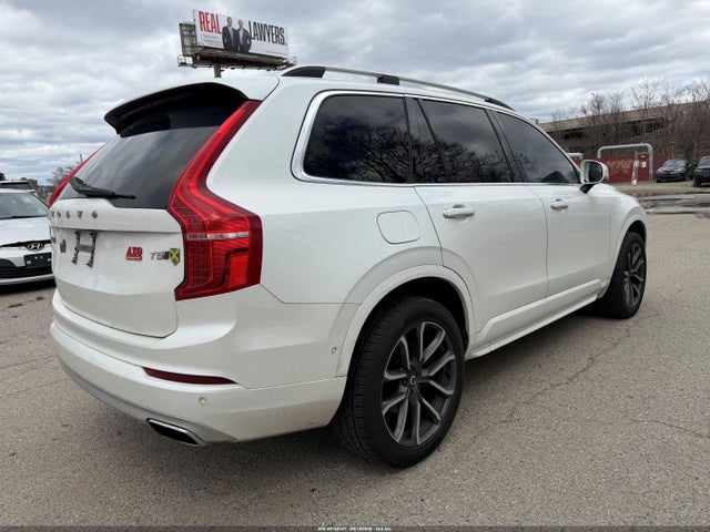 Volvo XC90 T5 Momentum