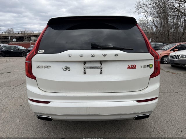 Volvo XC90 T5 Momentum