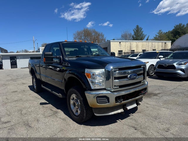 Salvage Ford F-350 Image