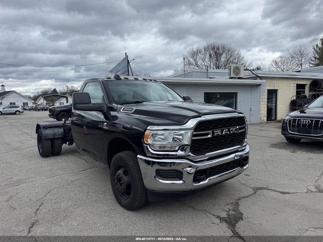 Salvage Ram 3500 Image