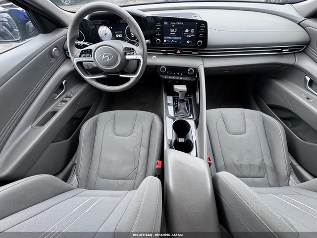 Hyundai ELANTRA Sel