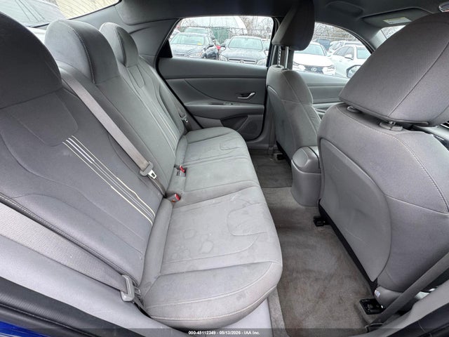 Hyundai ELANTRA Sel