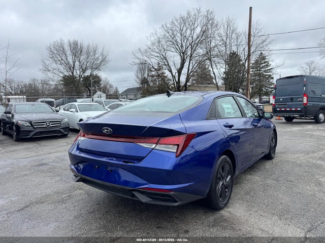 Hyundai ELANTRA Sel